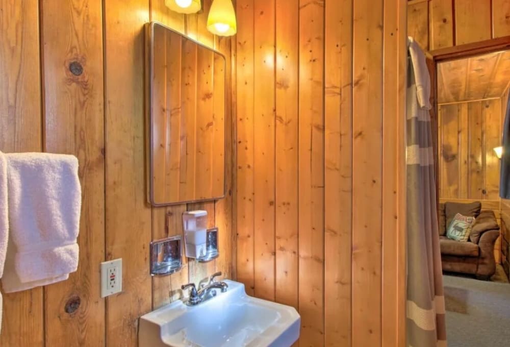 Hidden Rest Cabins & Resort - photo 59