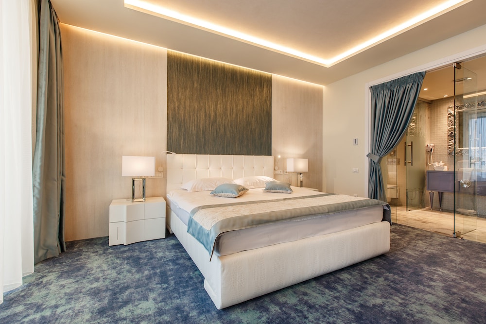 Hotel Opera — Navodari — photo 4