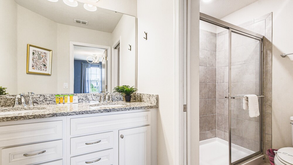 7BR Solterra Resort Newly Renovated Home w Pool - photo 21