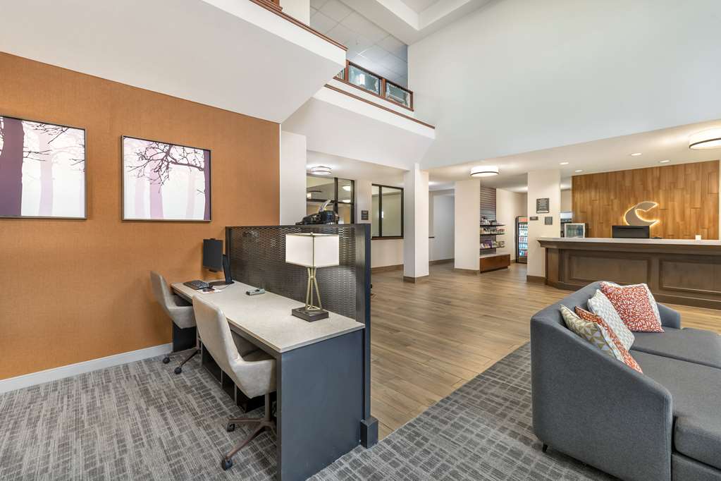 Comfort Suites Redmond Airport - photo 7