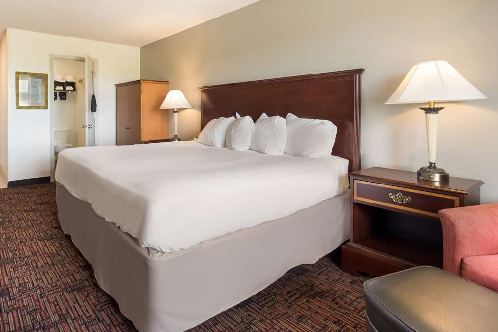 SureStay Hotel by Best Western Thomson - photo 13