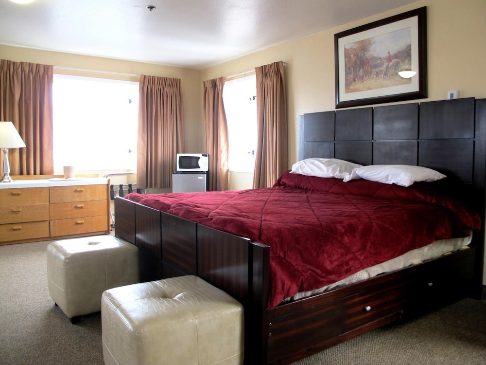 Merrill Field Inn - photo 17