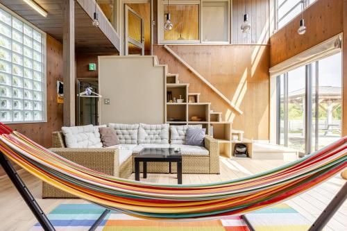 Sea and Gallery house館山 in Tateyama, Japan