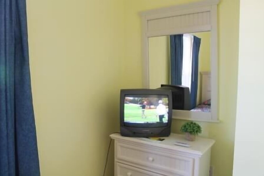 1321 The Havens - photo 6