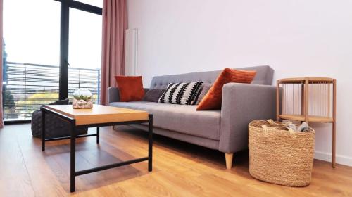 Super Stylish 1BR Apartment Near Fabrica