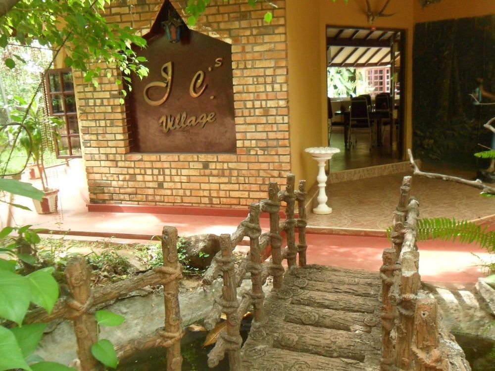 J C Village - carbon neutral hotel in Dambulla
