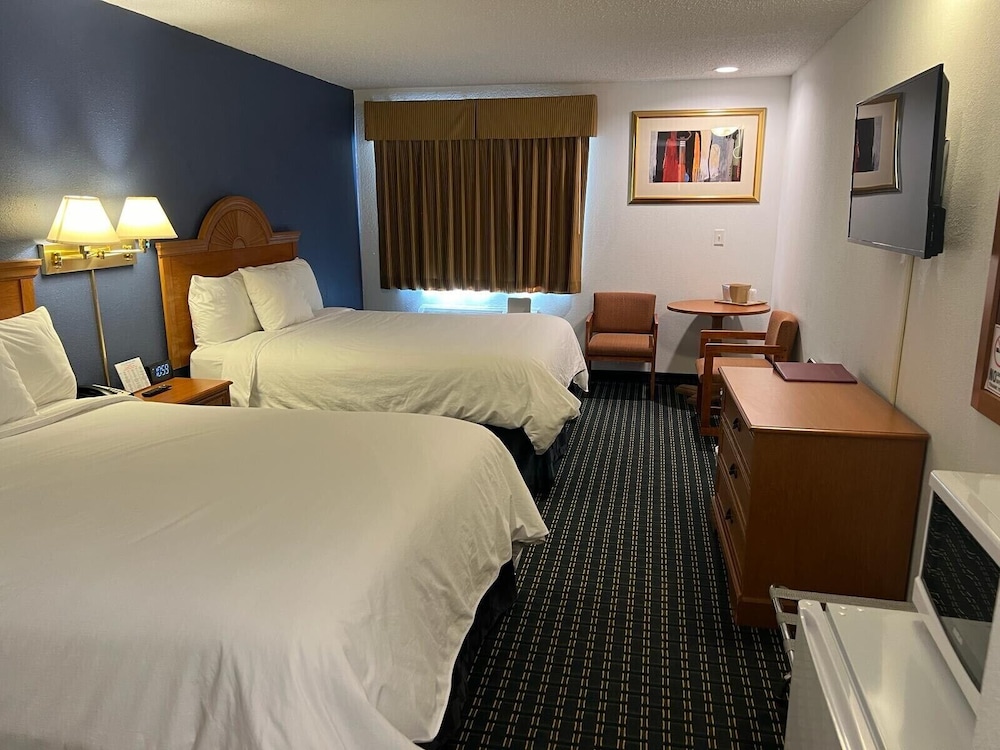 Columbus Inn - photo 13