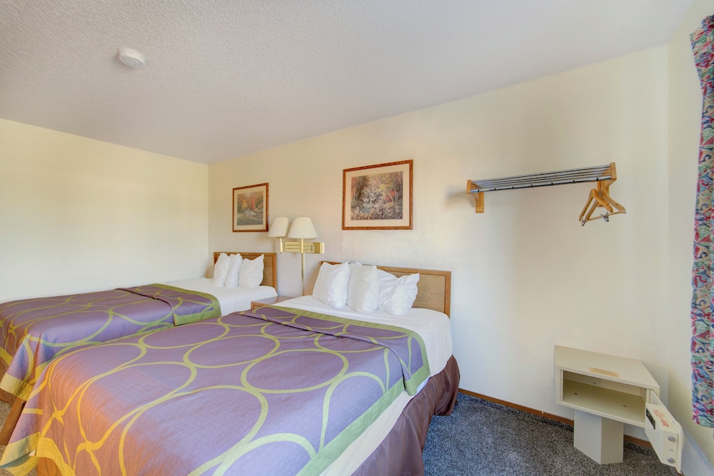 Capital O Amerihost Inn and Suites Kingdom City Hwy 54 MO - photo 26