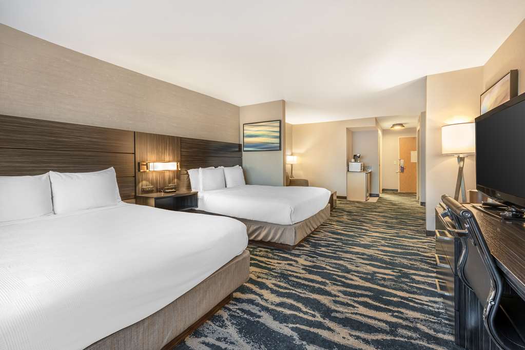 Best Western Plus North Las Vegas Inn & Suites - photo 17