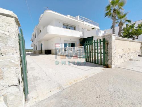 Appartamento La Torre piano terra sul mare Puglia On line — 4-Star Luxury Hotel in Ugento, Italy
