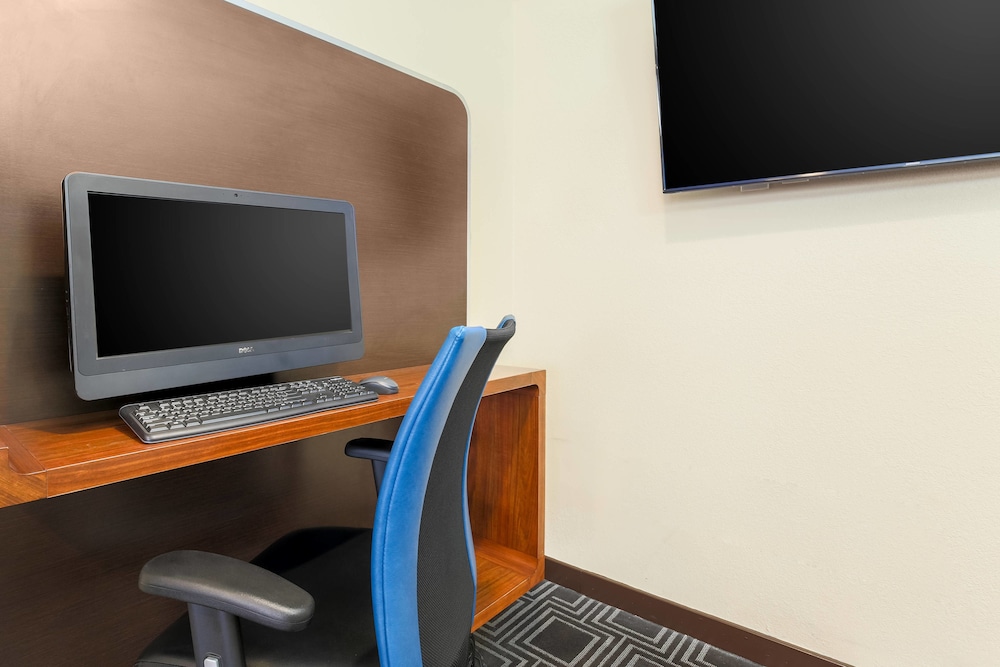 Suburban Studios Denver Tech Center - photo 25
