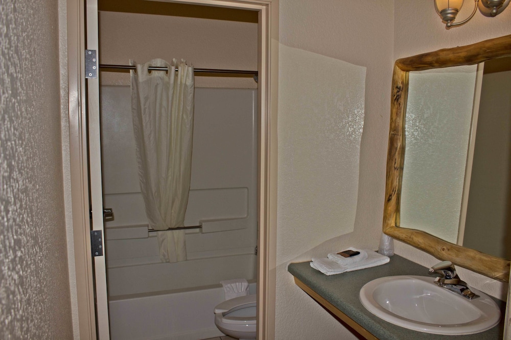 The Gateway Inn - photo 51