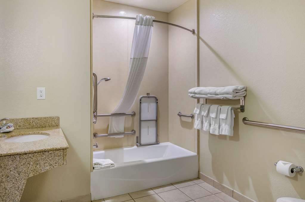Comfort Suites Helena Airport - photo 24