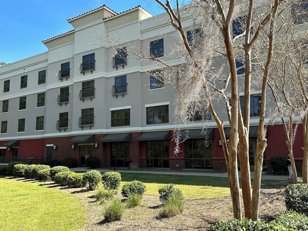 Hampton Inn by Hilton Columbus South Fort Benning - photo 29
