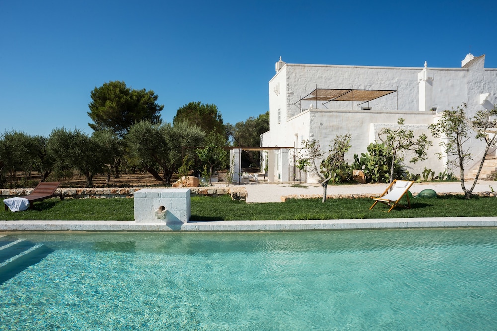Masseria Le Cerase — 4-Star Luxury Hotel in Conversano, Italy