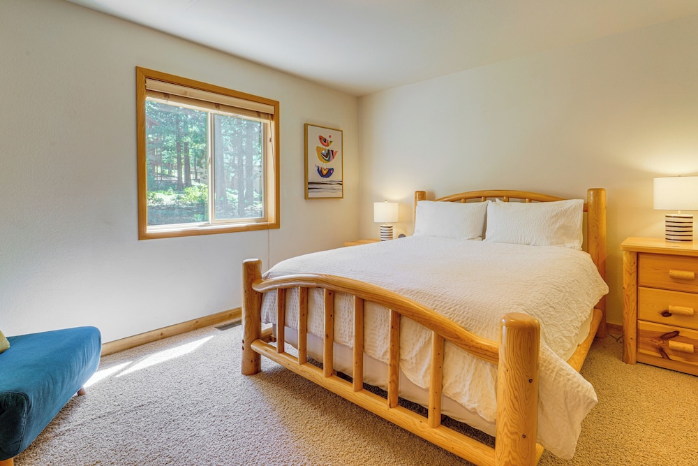 Sunny Cabin: 1 Mi to Tahoe Donner Resort - photo 19