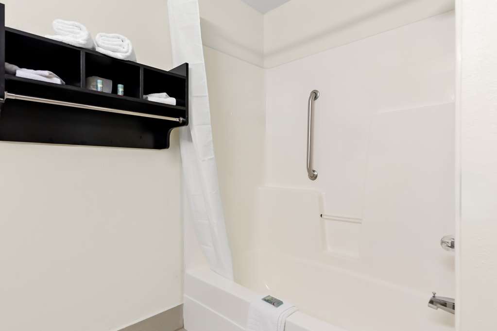 Best Western Saluki Inn - photo 33