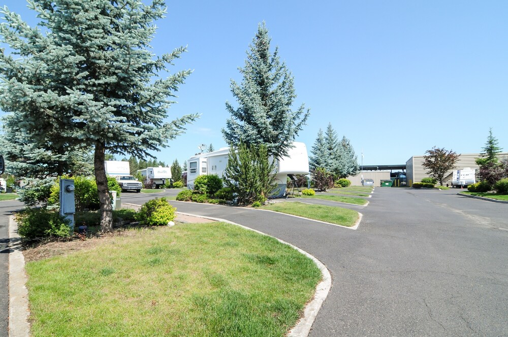 Alderwood RV Express - photo 9
