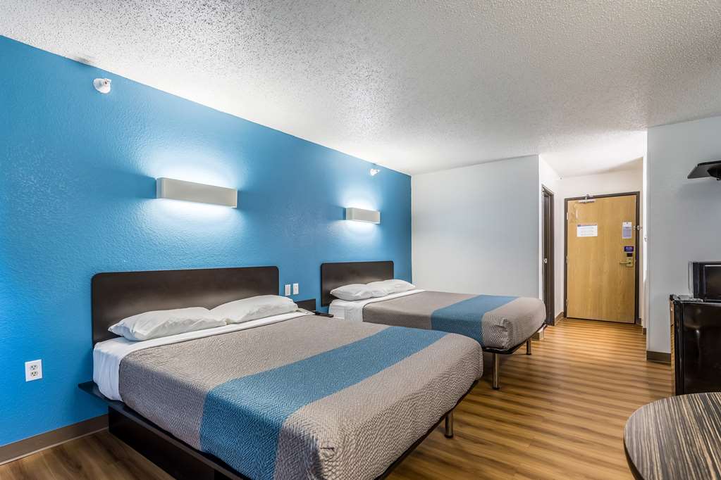 Motel 6 Indianapolis IN Southport - photo 11