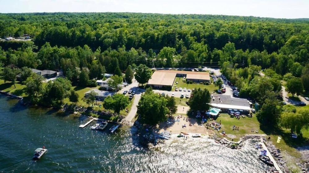 Beach Harbor Resort - photo 101