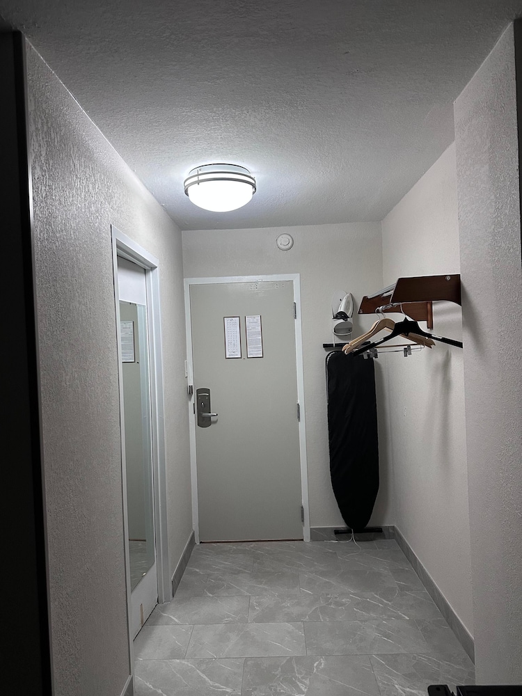 Silver Beach Hotel - photo 6