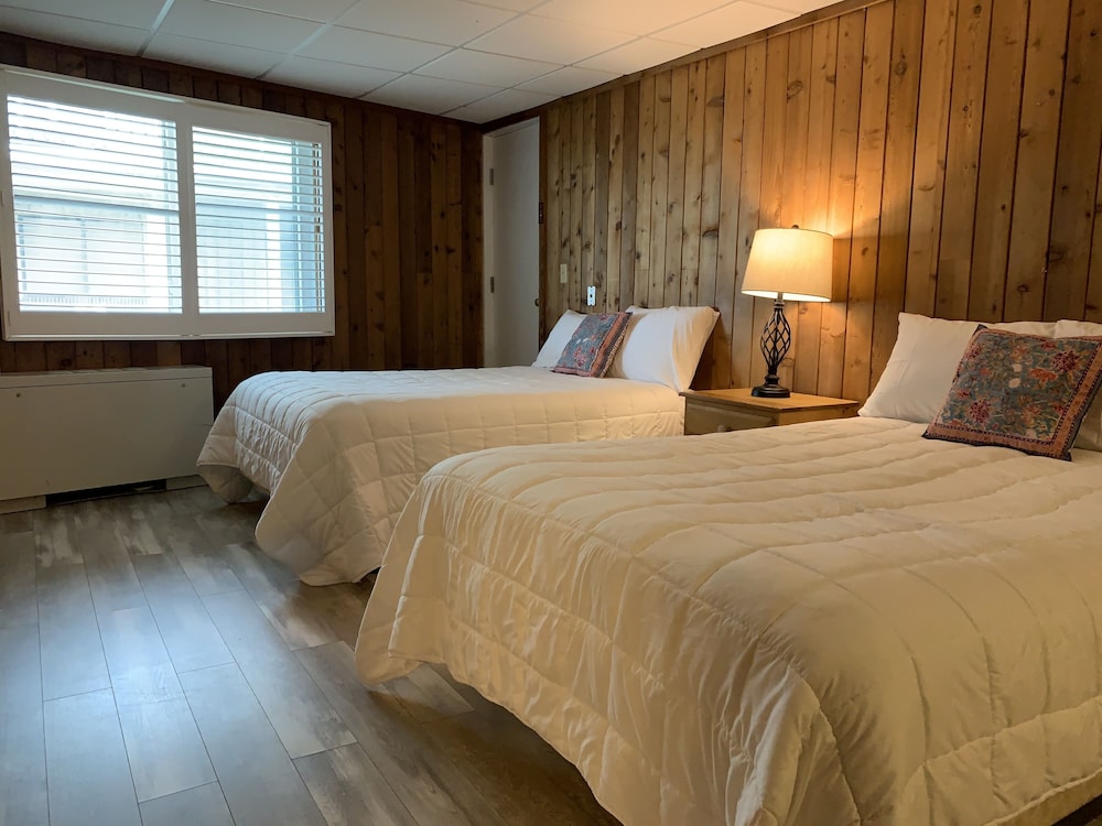 Vineyard Harbor Motel Private Beach - photo 72