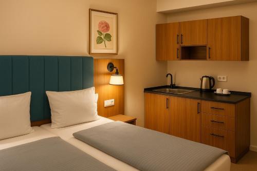Lillys Hotel München — hotel in Unterschleissheim