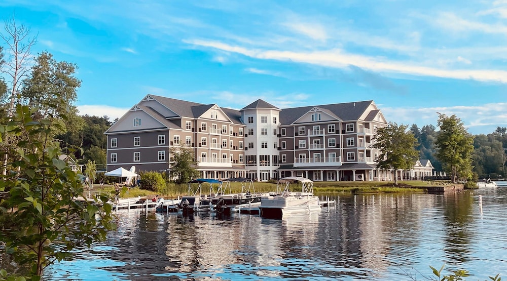 Voco Saranac Lake Waterfront An Ihg Hotel - photo 96