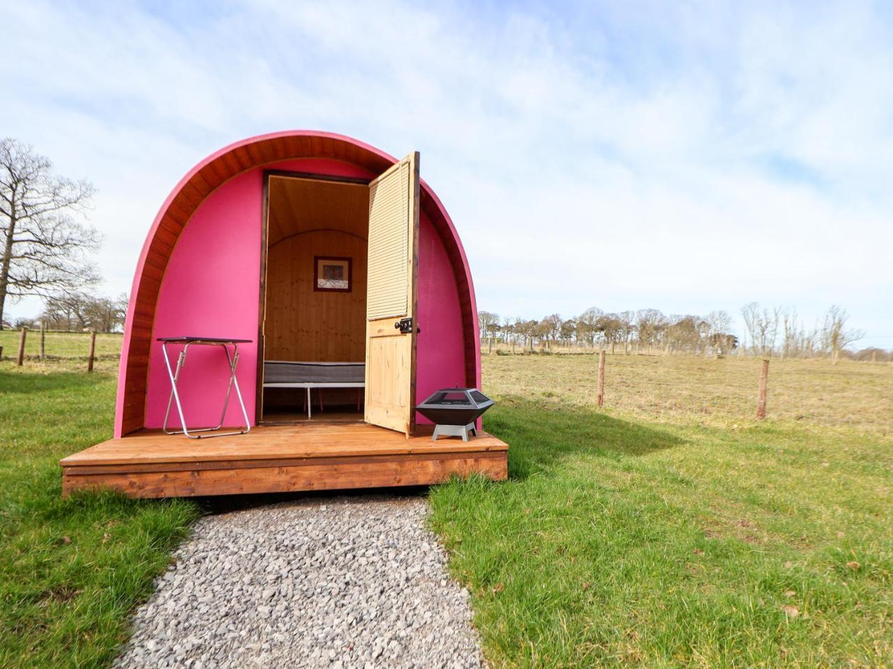 Pod 3 - carbon neutral hotel in Saint Asaph