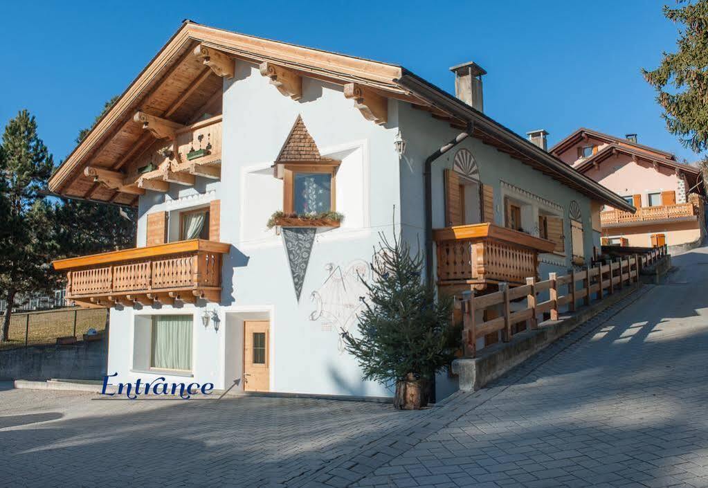 Chalet Alfonz — 4-Star Luxury Hotel in Bormio, Italy