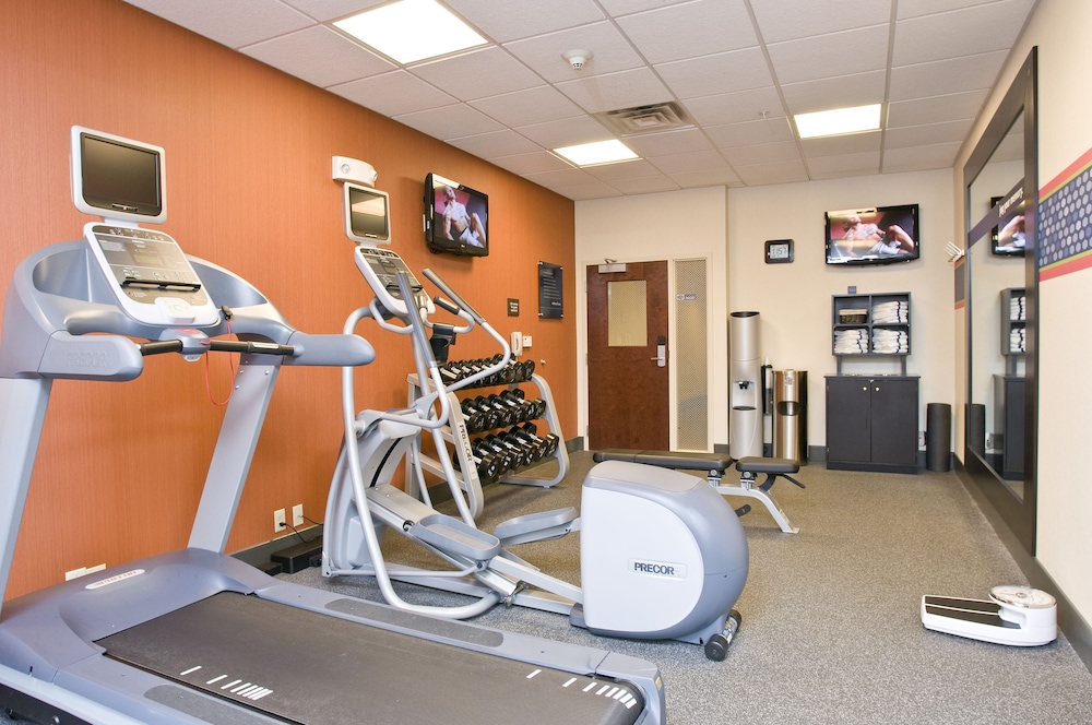 Hampton Inn & Suites Cincinnati Union Center - photo 43