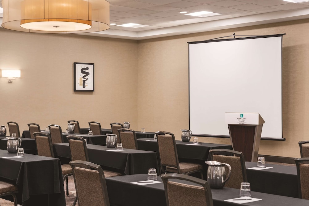 Embassy Suites by Hilton Baltimore at BWI Airport - photo 41