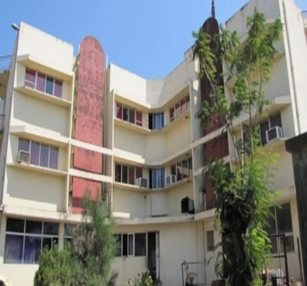 Hotel Kaanchan in Ratnagiri, India