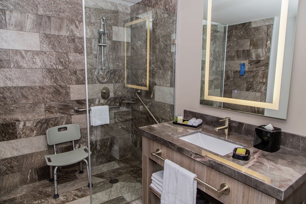 Bathroom shower