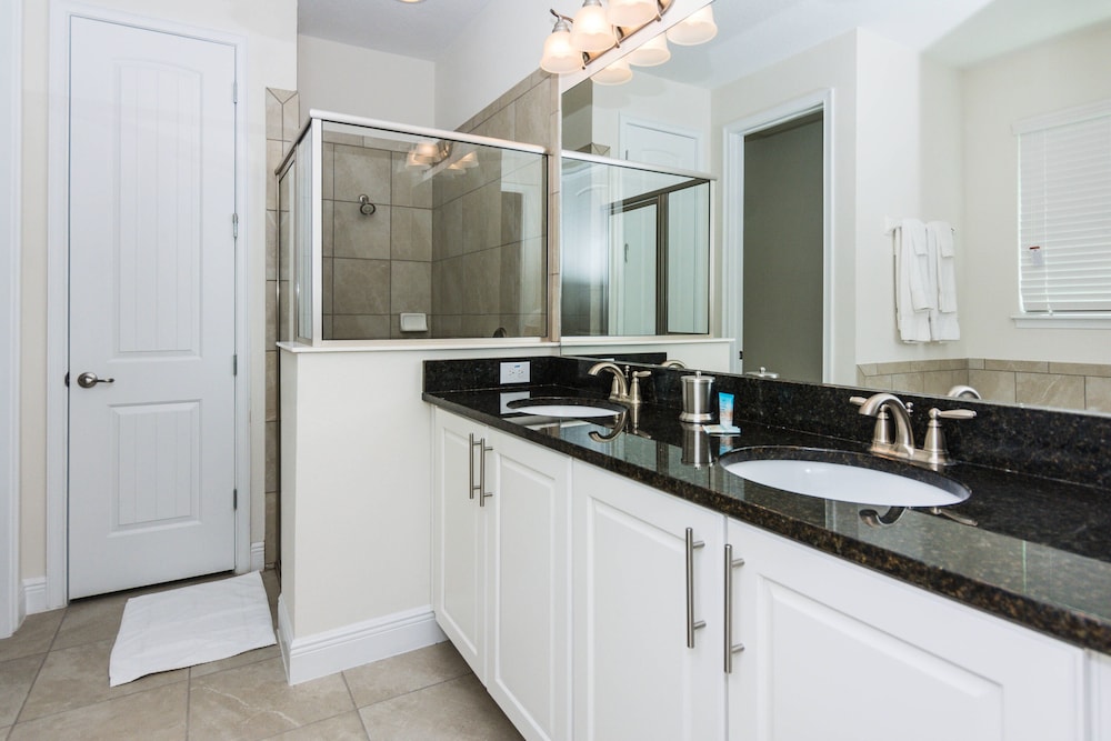 Gorgeous Single Home With Pool at Encore Resort Ec7463 - photo 47
