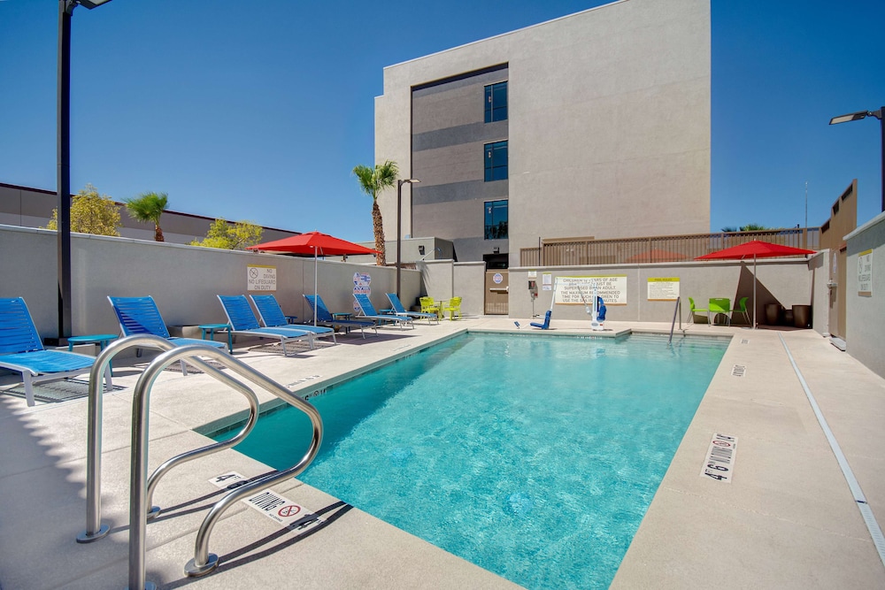 Home2 Suites by Hilton Las Vegas North - photo 31
