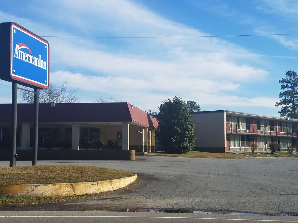 American Inn North Carolina and Virginia Border in Emporia, United States