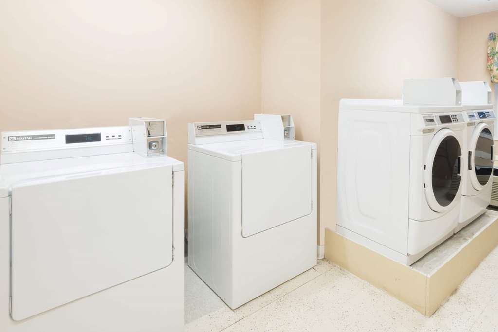 Microtel Inn & Suites by Wyndham Uncasville Casino Area - photo 14