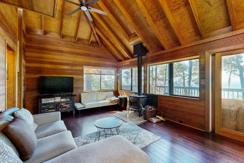 Redwood Grove in Sea Ranch, United States