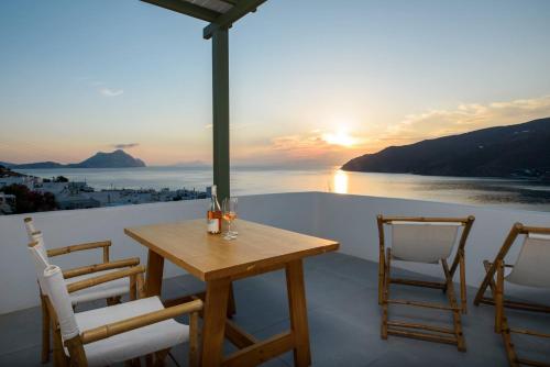 Theasis Suites — 4-Star Luxury Hotel in Amorgos, Greece