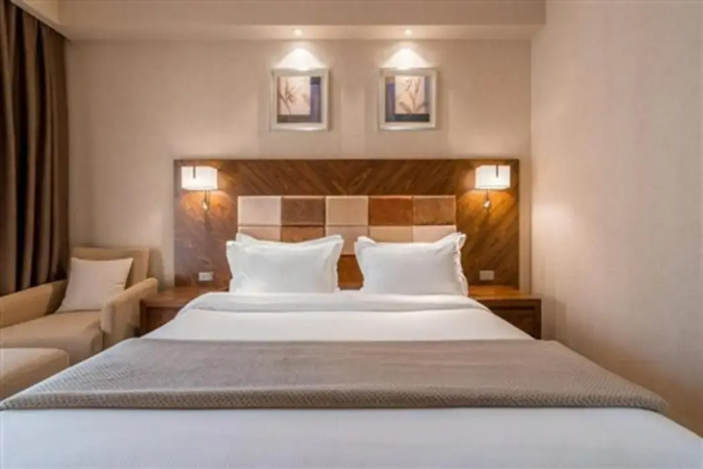 Luxury Dreamland Oasis Apartments