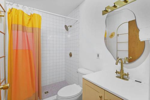 The Rainbow Room Studio Apt — 4-Star Luxury Hotel in Columbia, United States