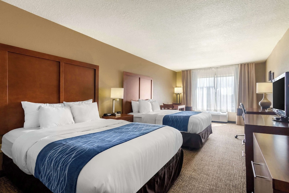 Comfort Inn & Suites Pittsburg KS - photo 9