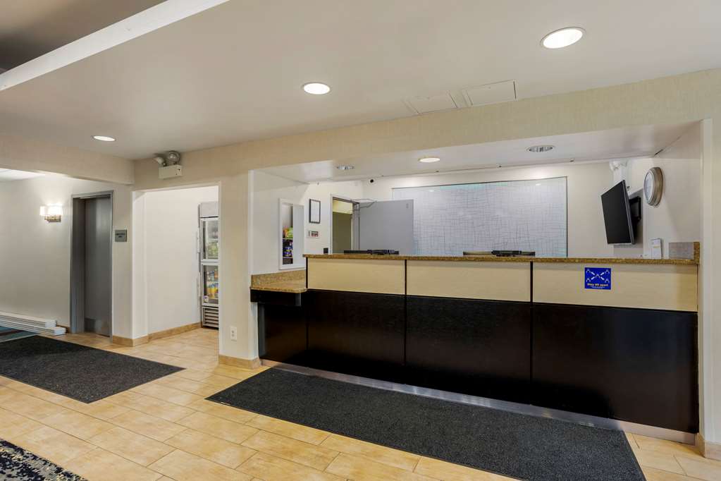 Comfort Inn & Suites Mt. Laurel Philadelphia - photo 9