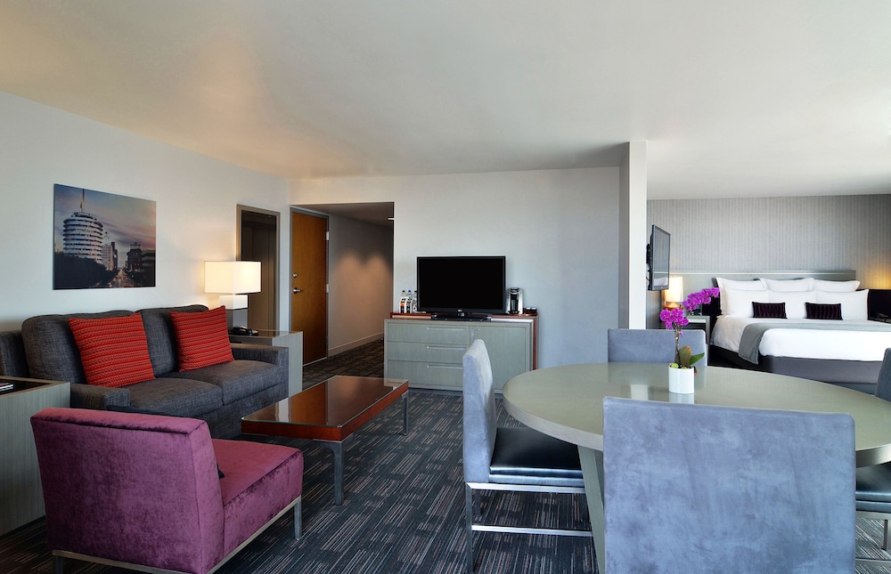 Loews Hollywood Hotel - photo 7