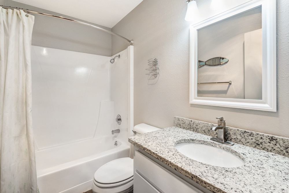 Bend Riverside Inn & Suites - photo 377