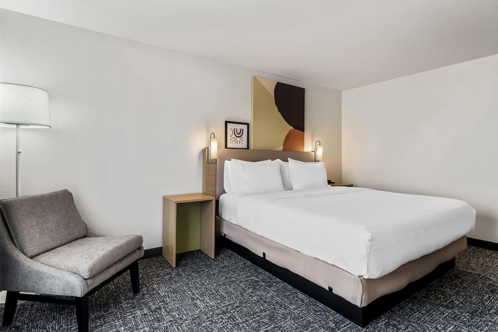 Spark by Hilton Merrillville - photo 8