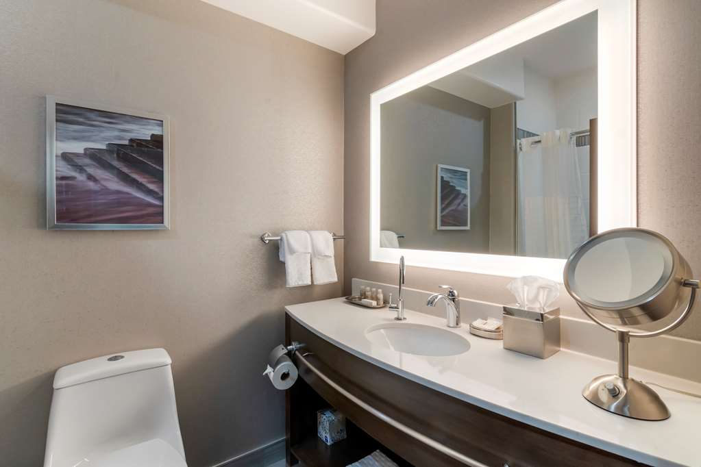 Best Western Premier Liberty Inn Suites - photo 30