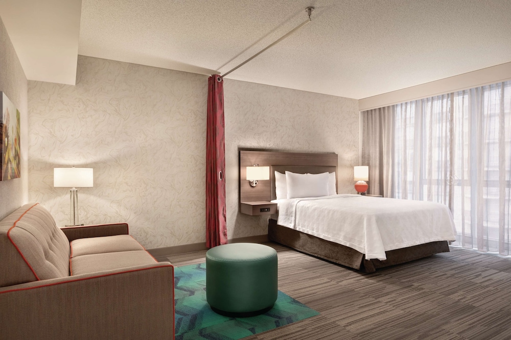 Home2 Suites by Hilton Chicago River North - photo 21
