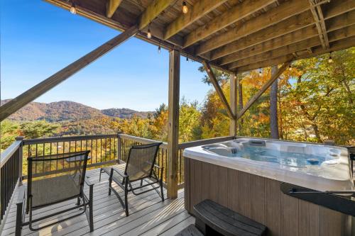Hillside Hideaway by Carolina Mornings in Asheville, United States